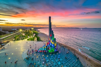 Phú Yên – Gành Đá Đĩa – Nhà Thờ Mằng Lăng – Bãi Xép 1 Ngày